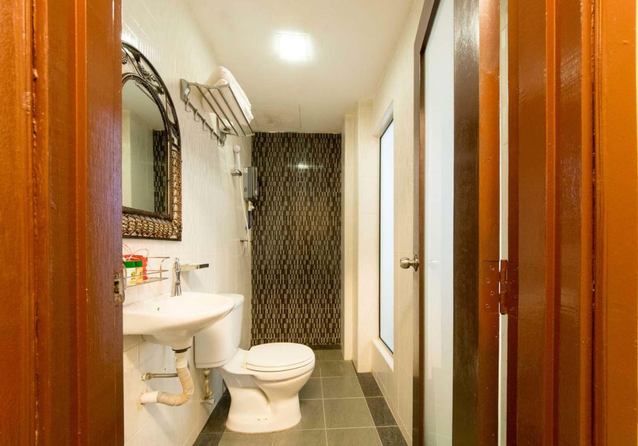 Oyo 126 Rae Hotel กัวลาลัมเปอร์ ภายนอก รูปภาพ